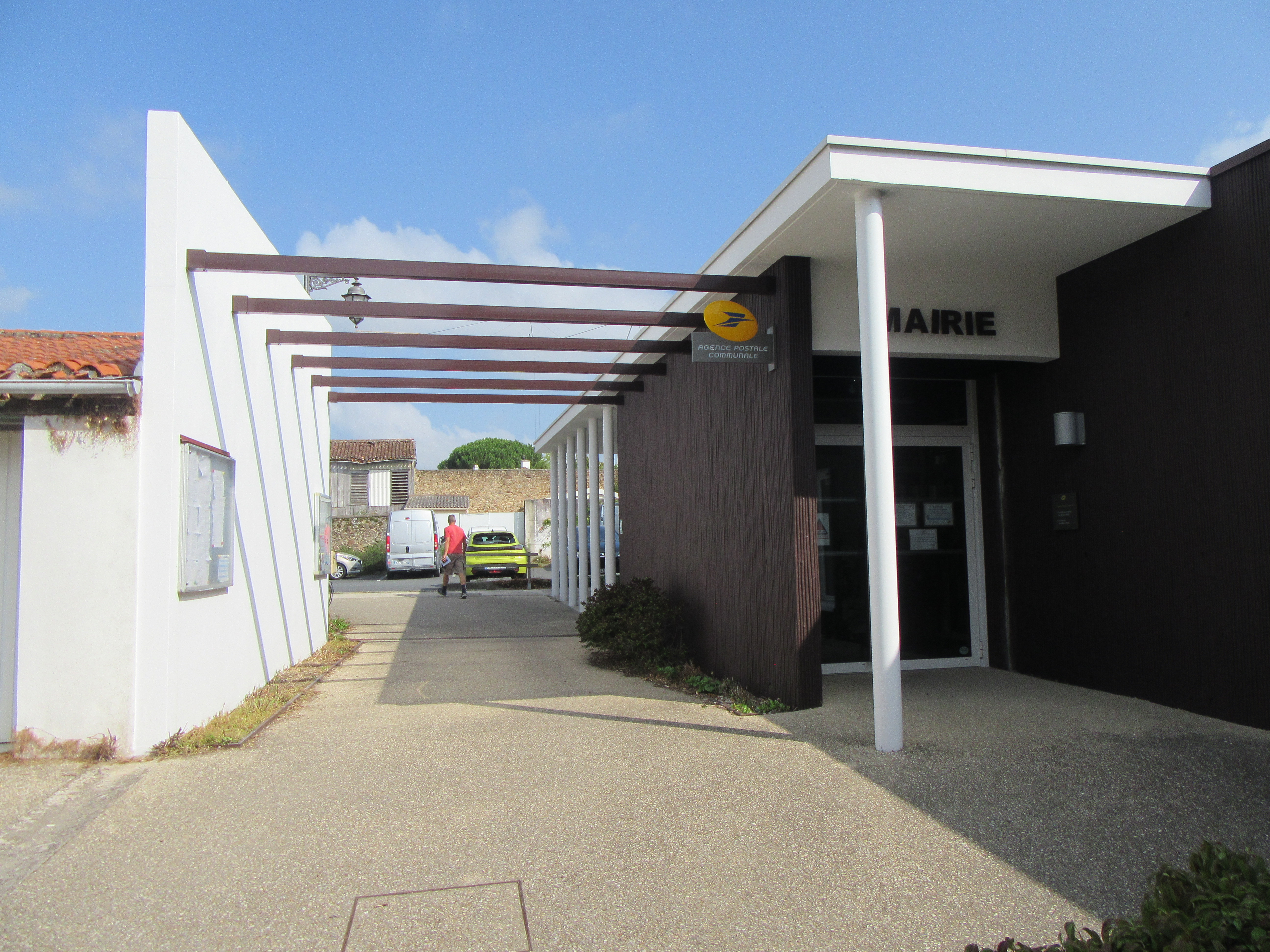 Mairie poste _1_.JPG