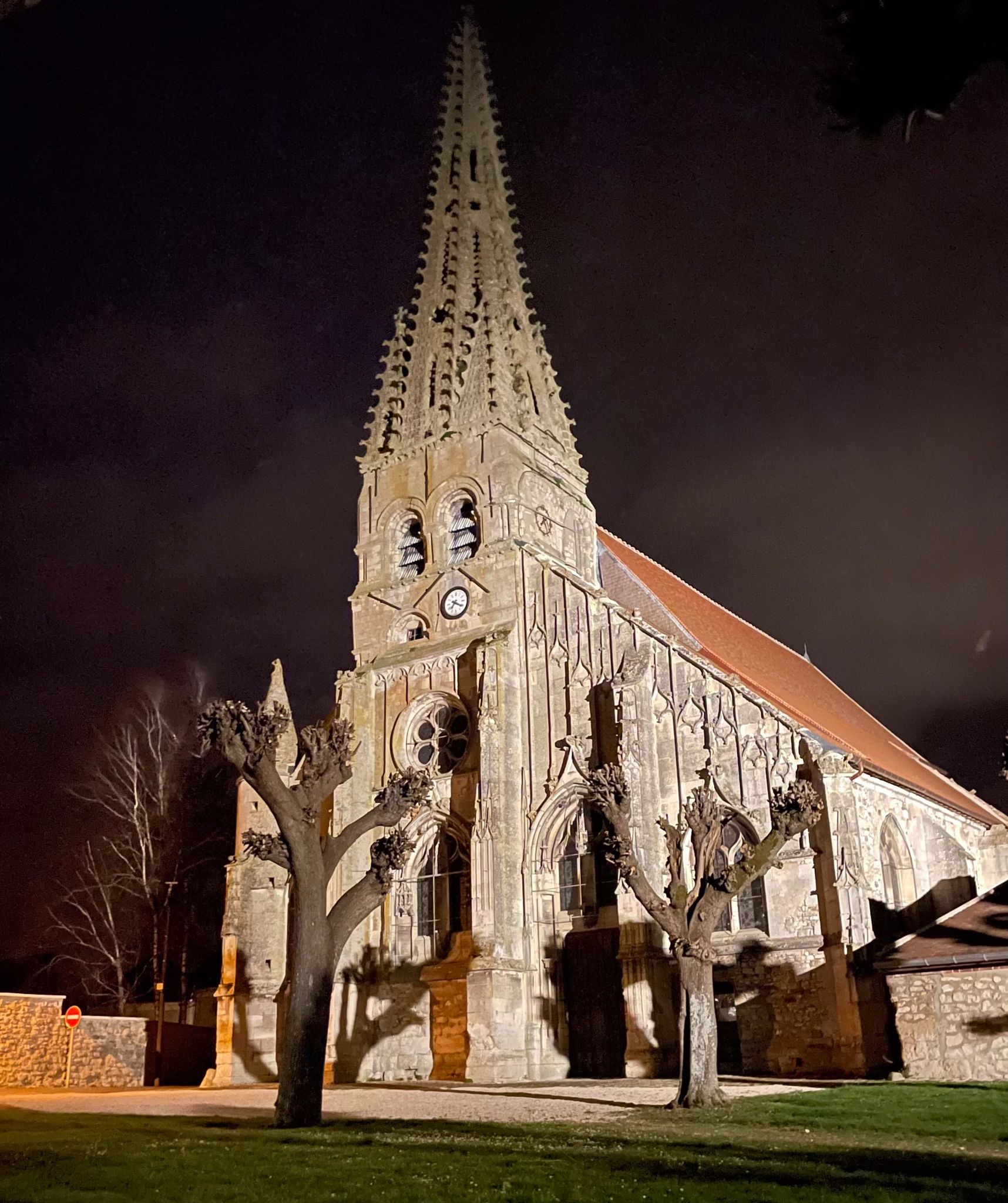 Pic église nocturne 2_2.jpg