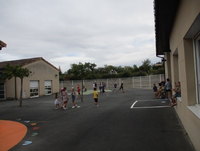 Cour école.jpg