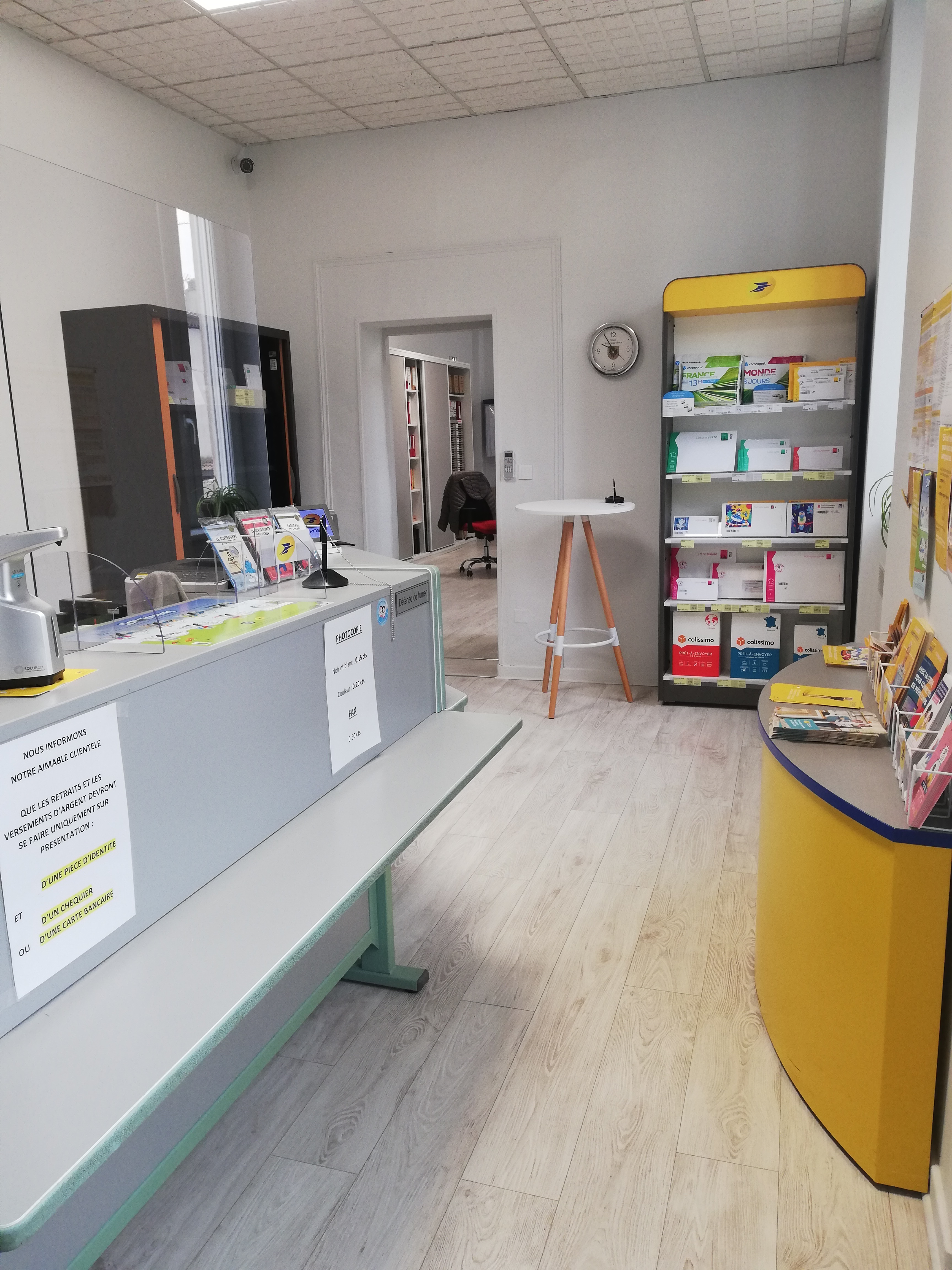 Agence postale.jpg