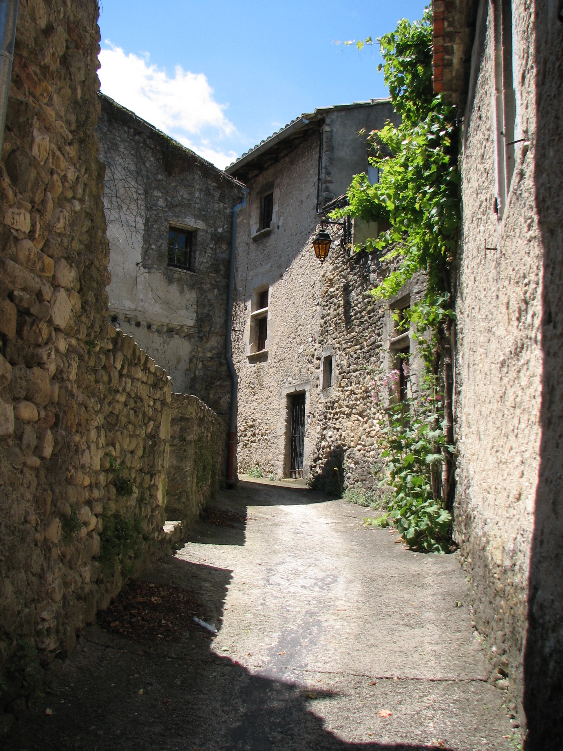 Rue des Remparts.jpg