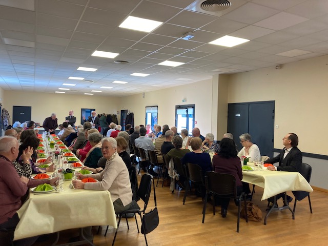 Repas des anciens6.jpg.jpeg