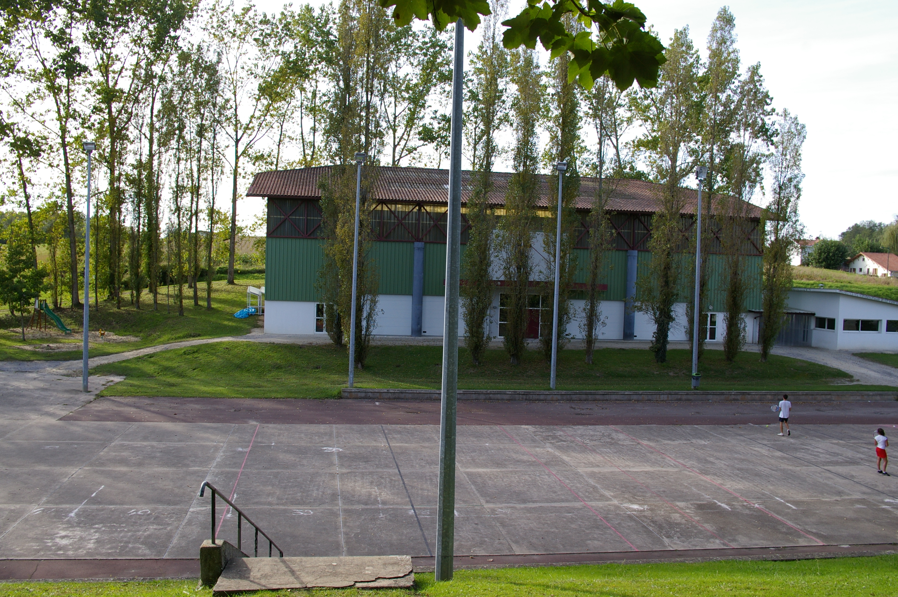 Fronton2.JPG