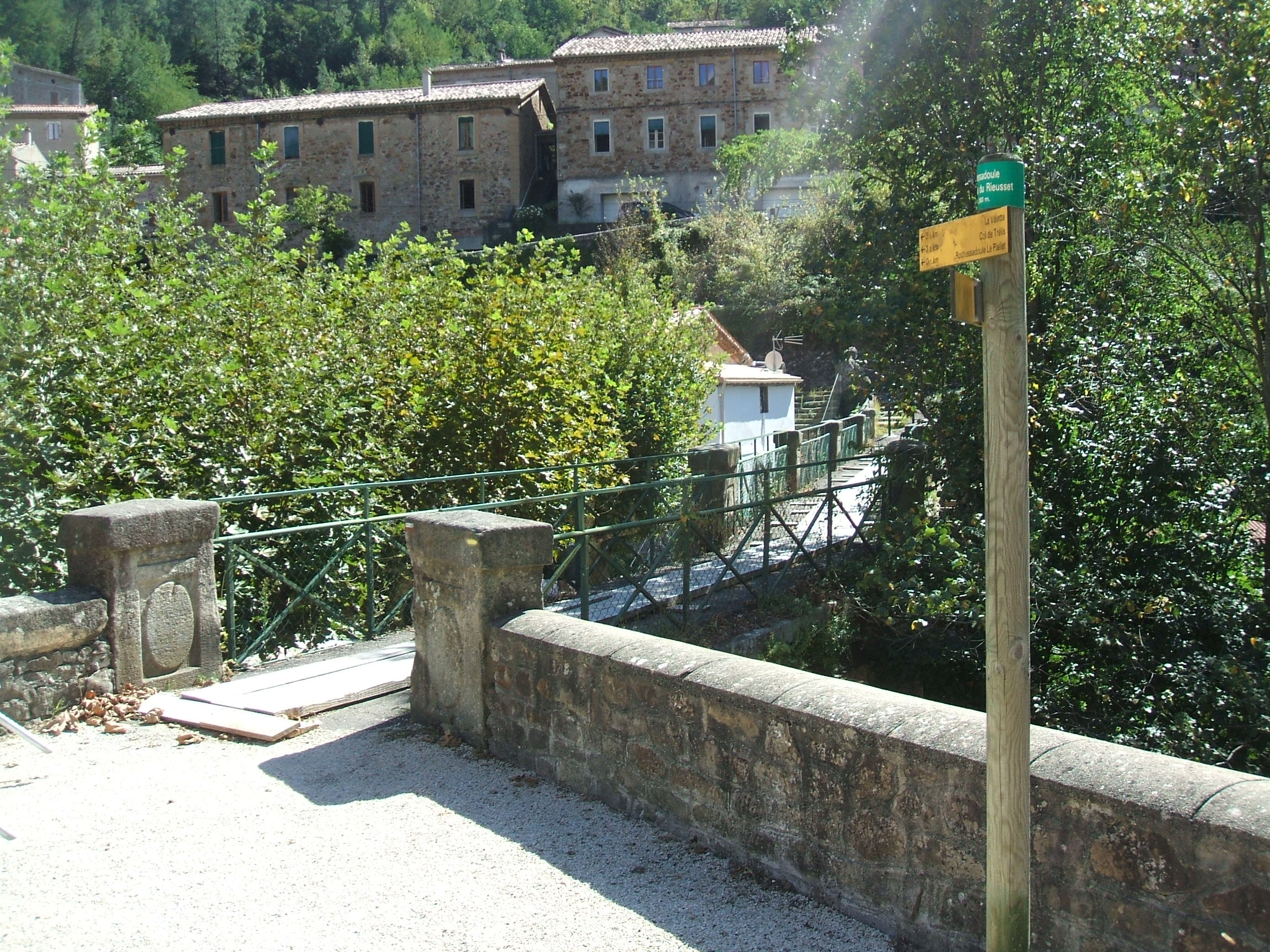 Robiac rochessadoule.JPG