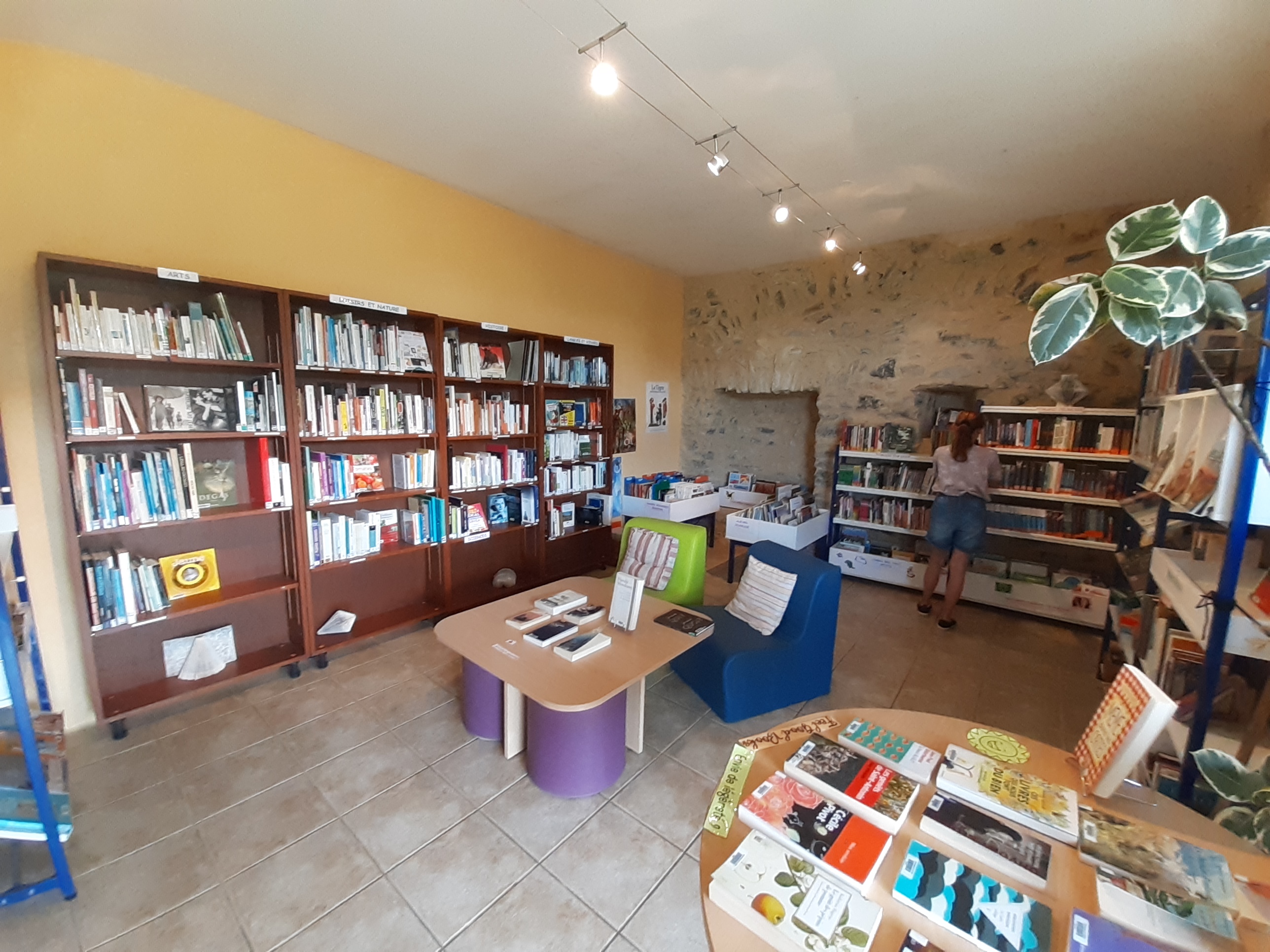 Biblio - Courry 2.jpg