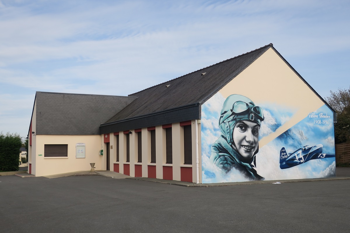 Salle Helene Boucher redim.jpg