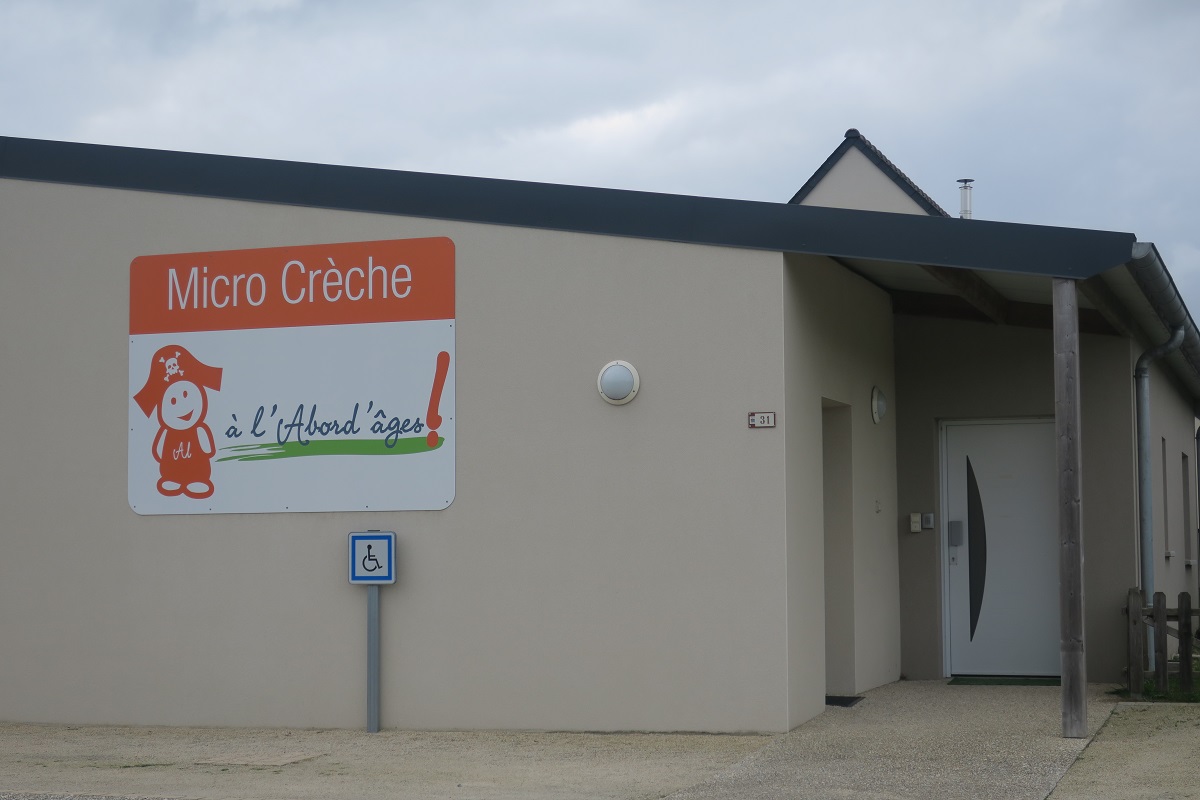 Crèche 1 redim.jpg
