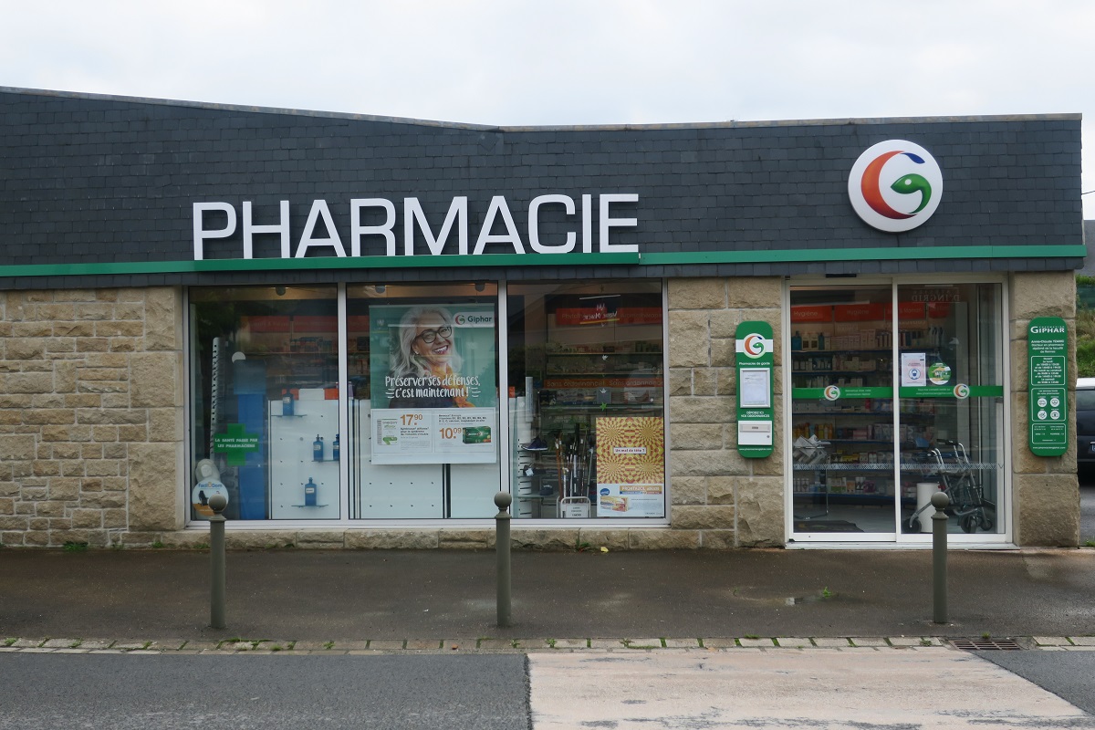 Pharmacie redim.jpg
