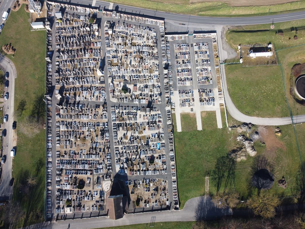 vue aerienne cimetiere.jpg