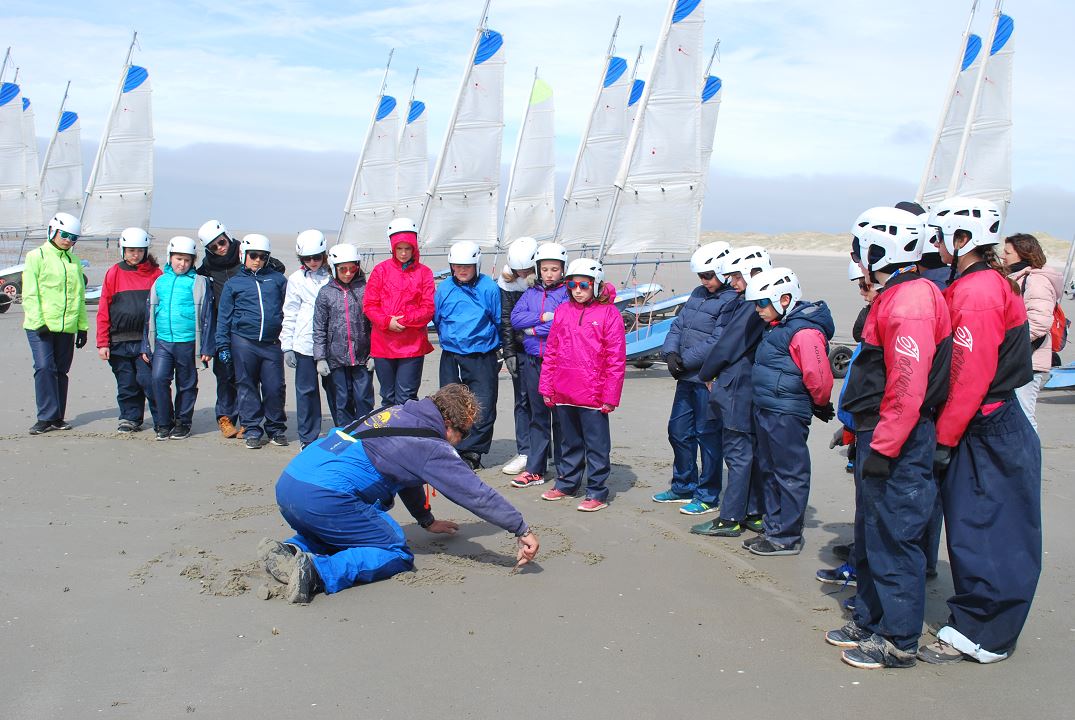 char a voile.jpg
