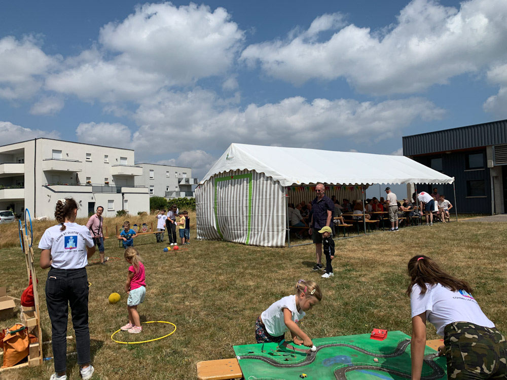 2023 Juillet, Danne en fête, animations CLJ_3_edited.jpg