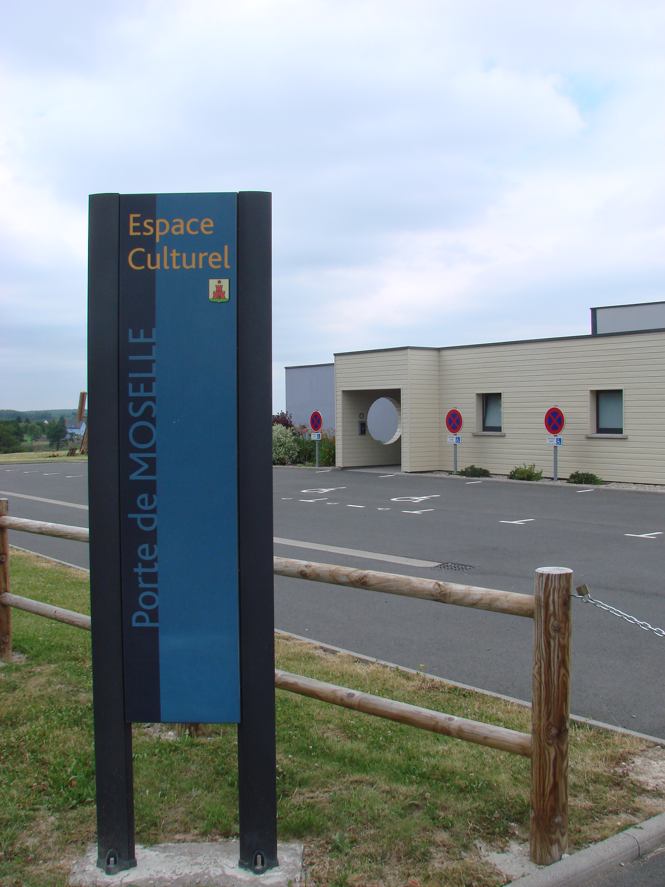 Espace culturel.jpg