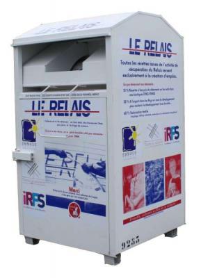 le_relais, collecte vêtements.jpg