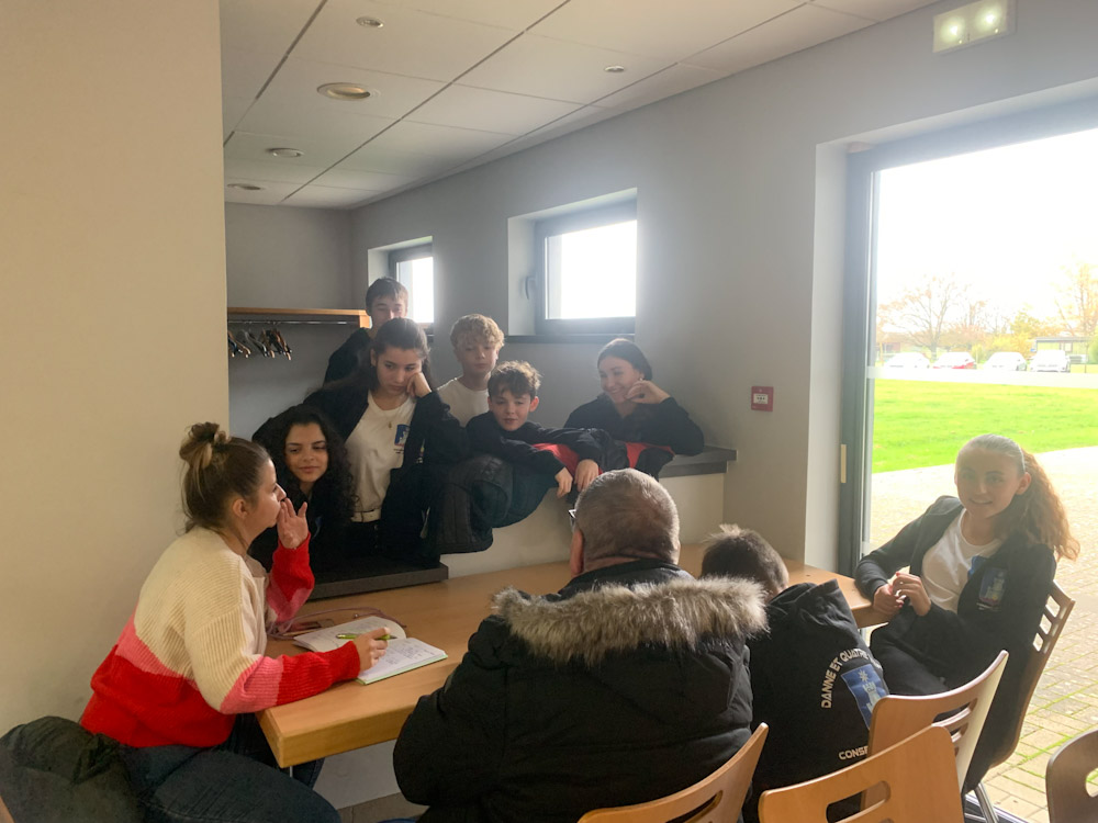 2024 Novembre, Brocante CLJ, interview Républicain Lorrain_edited.jpg