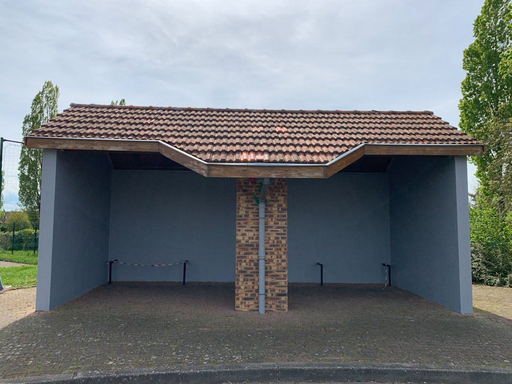 2023 Mai, CLJ démarrage rénovation abri bus_7_edited.jpg