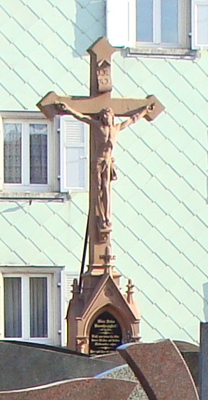 Croix du cimetière.jpg