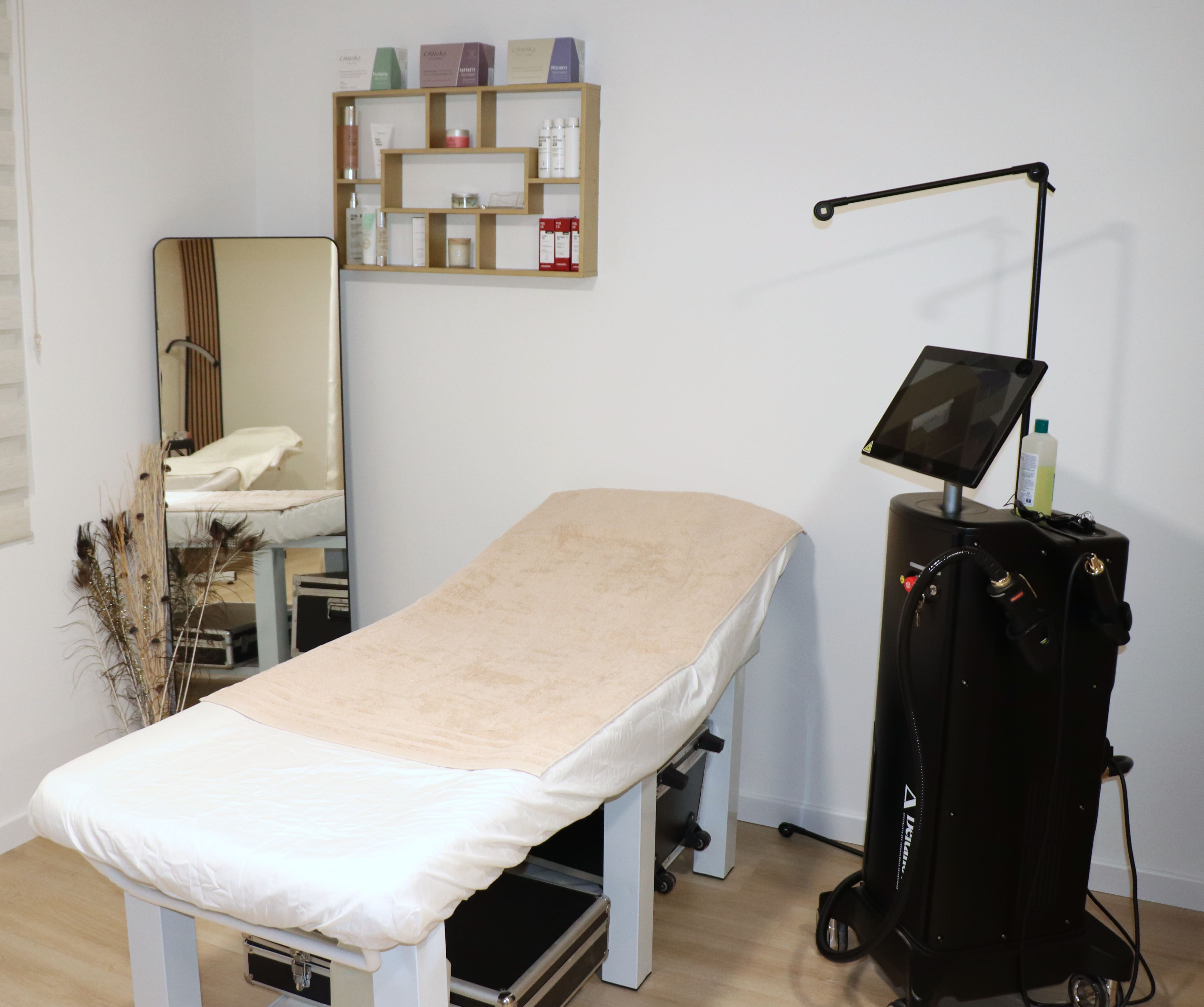 2025 11 20 ASYA BEAUTE 3.jpg