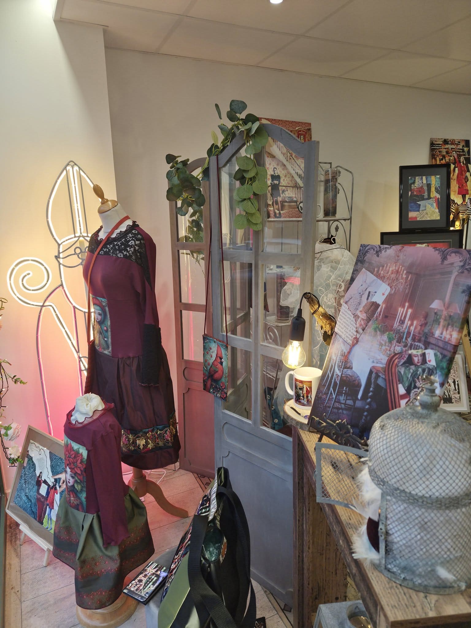 2025 12 12 boutique 4.jpg