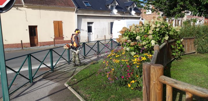 Service technique en action.jpg