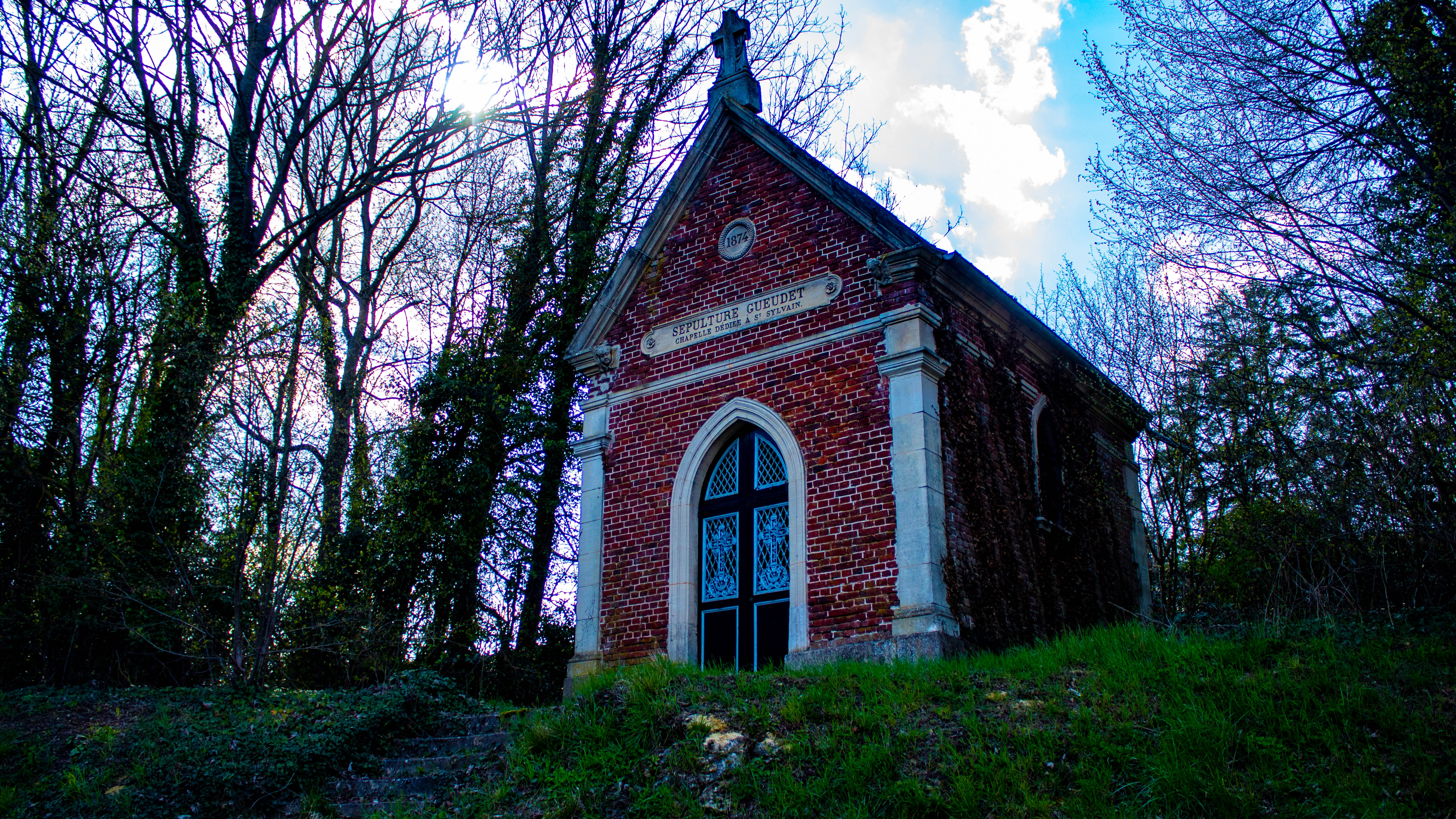 CHAPELLE LA FALOISE.jpg