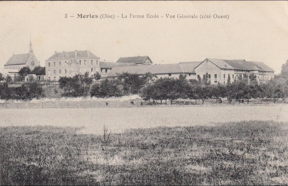 rouvroy les merles la ferme école vue générale.jpg