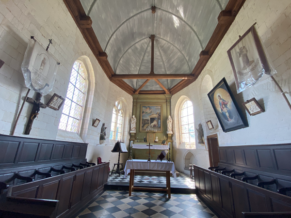 eglise intérieur _2_.PNG