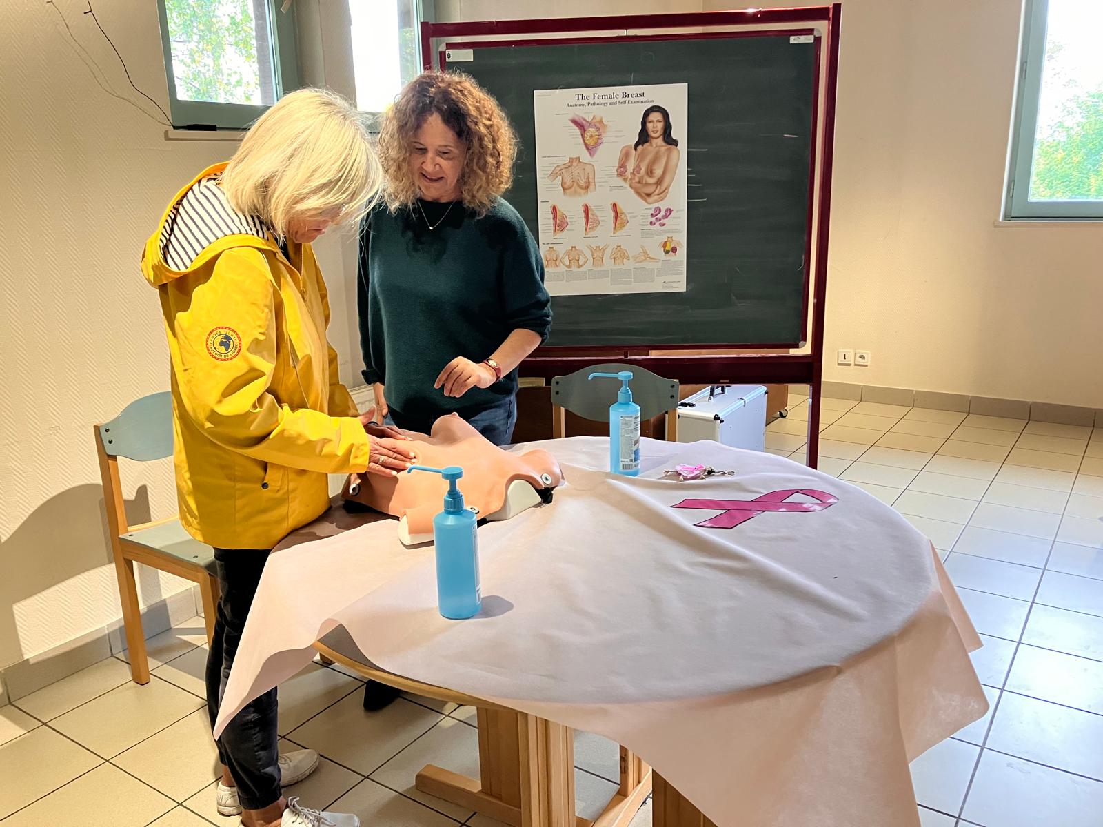 Octobre Rose - Atelier d_autopalpation.JPG