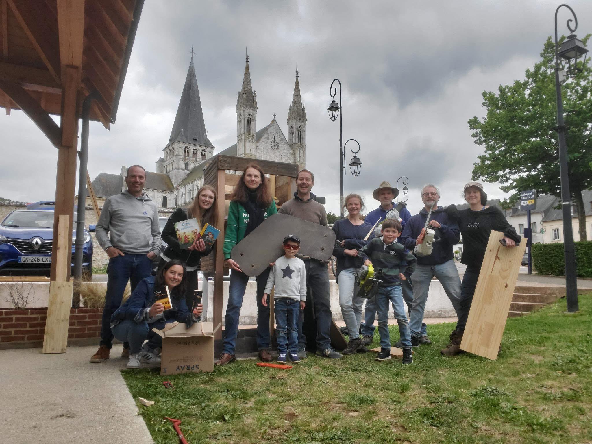 Photo boite à livres - Les courageux volontaires du dimanche.jpg