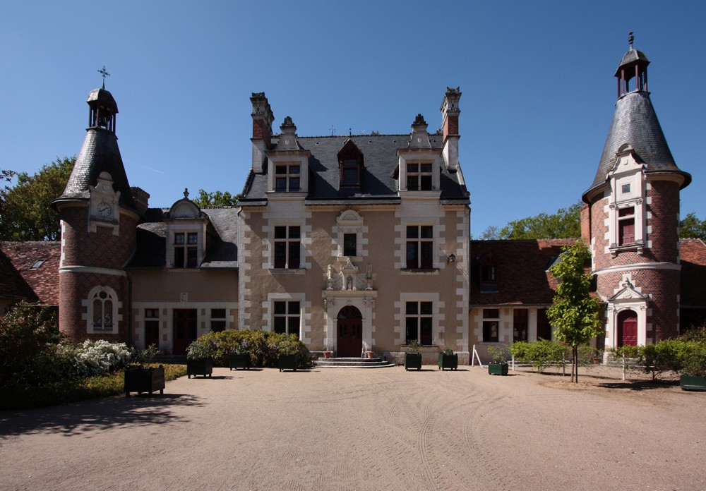 chateau-troussay-loir-et-cher-Manfred-Heyde-wikimedia.jpg