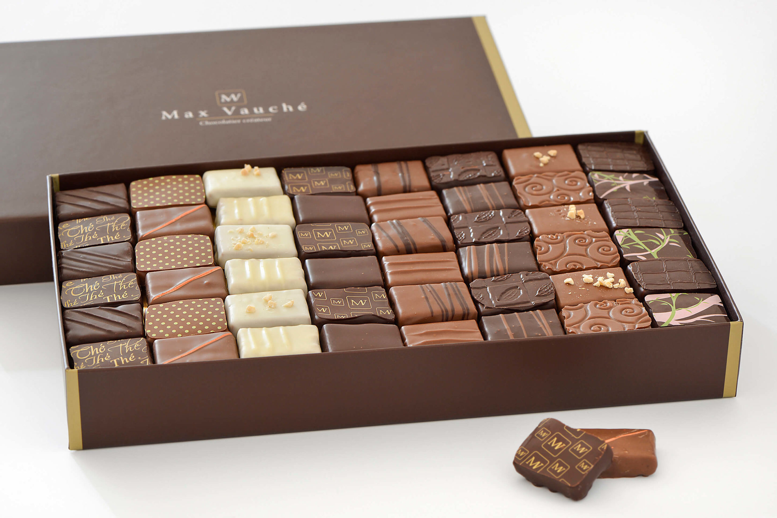 BALLOTIN-144-BONBONS-scaled.jpg