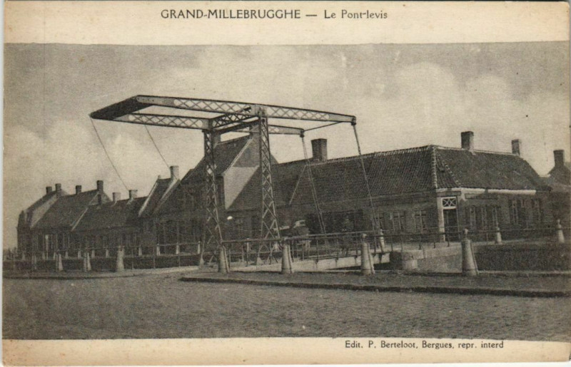 064-grand-millebrugghe-pontlevis.jpg