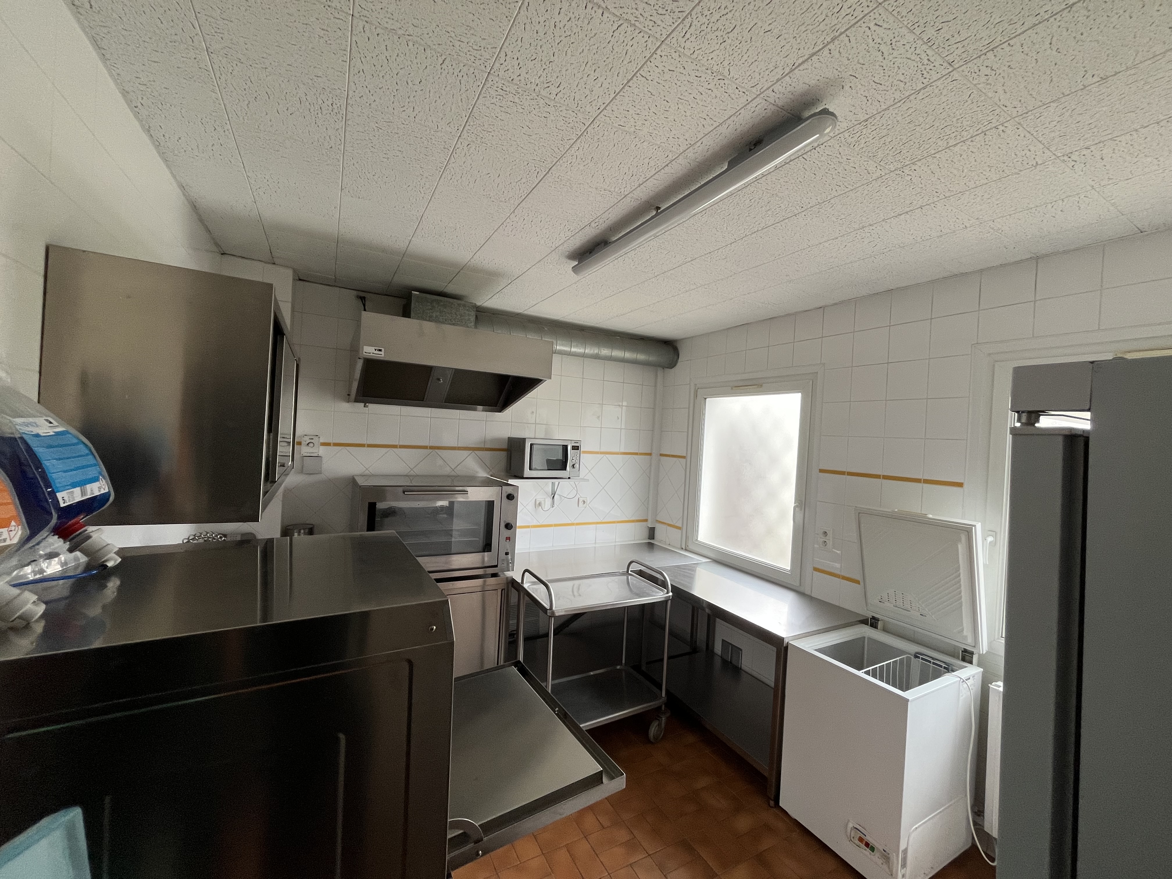 Cuisine salle Marchal Corny-sur-Moselle 4.jpg