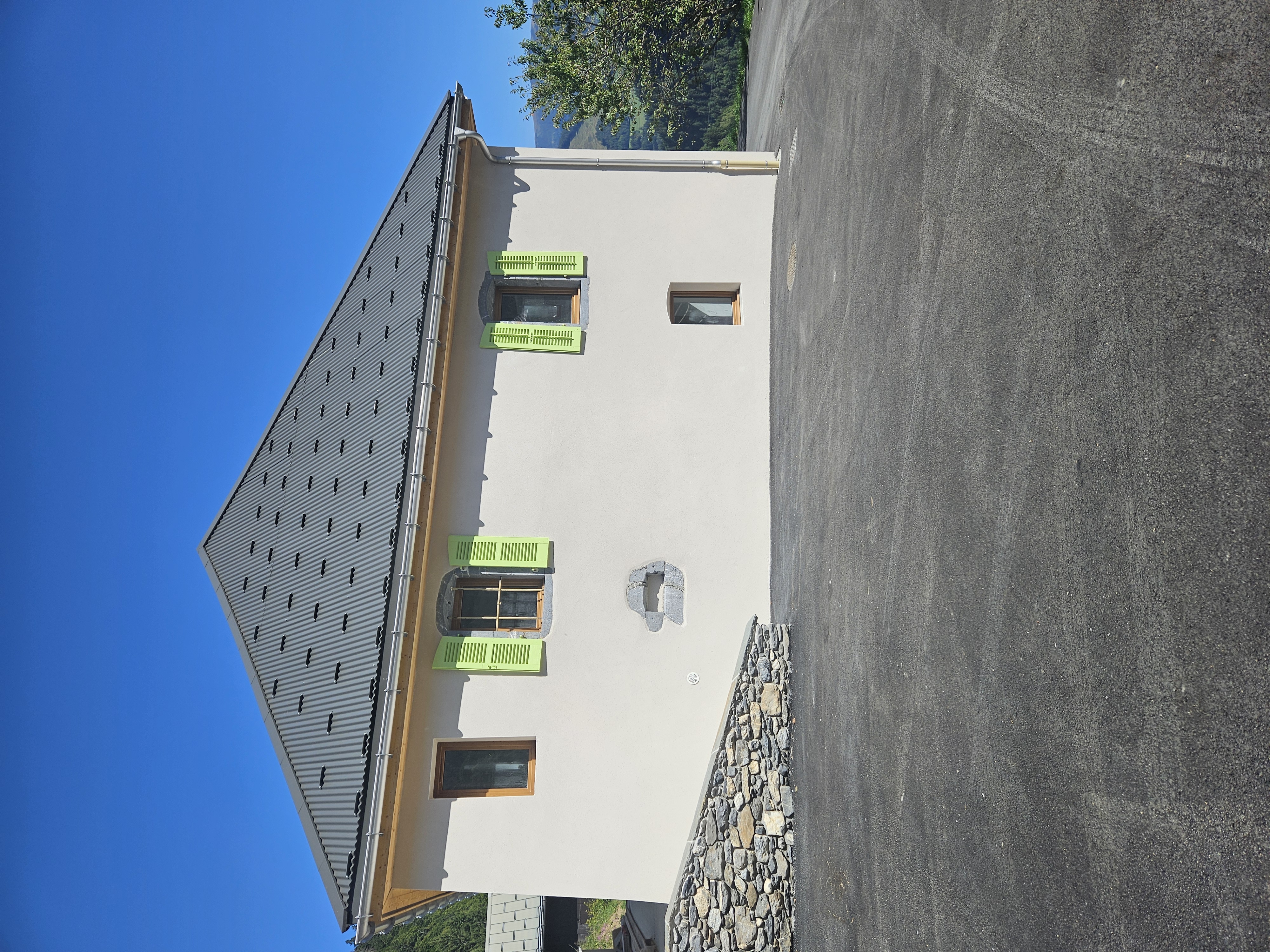 PRESBYTERE CHAUCISSE.jpg