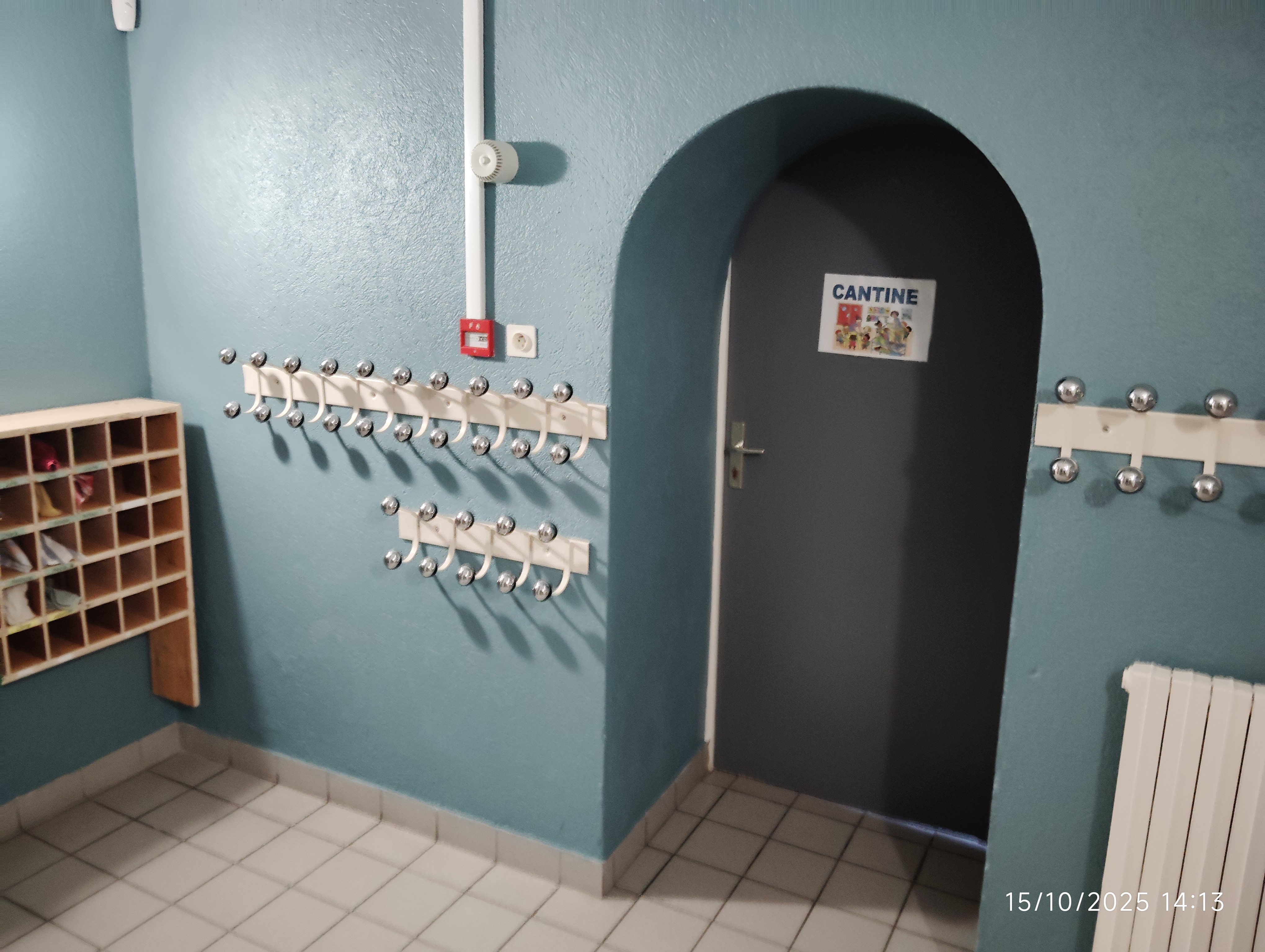 ENTREE CANTINE.jpg