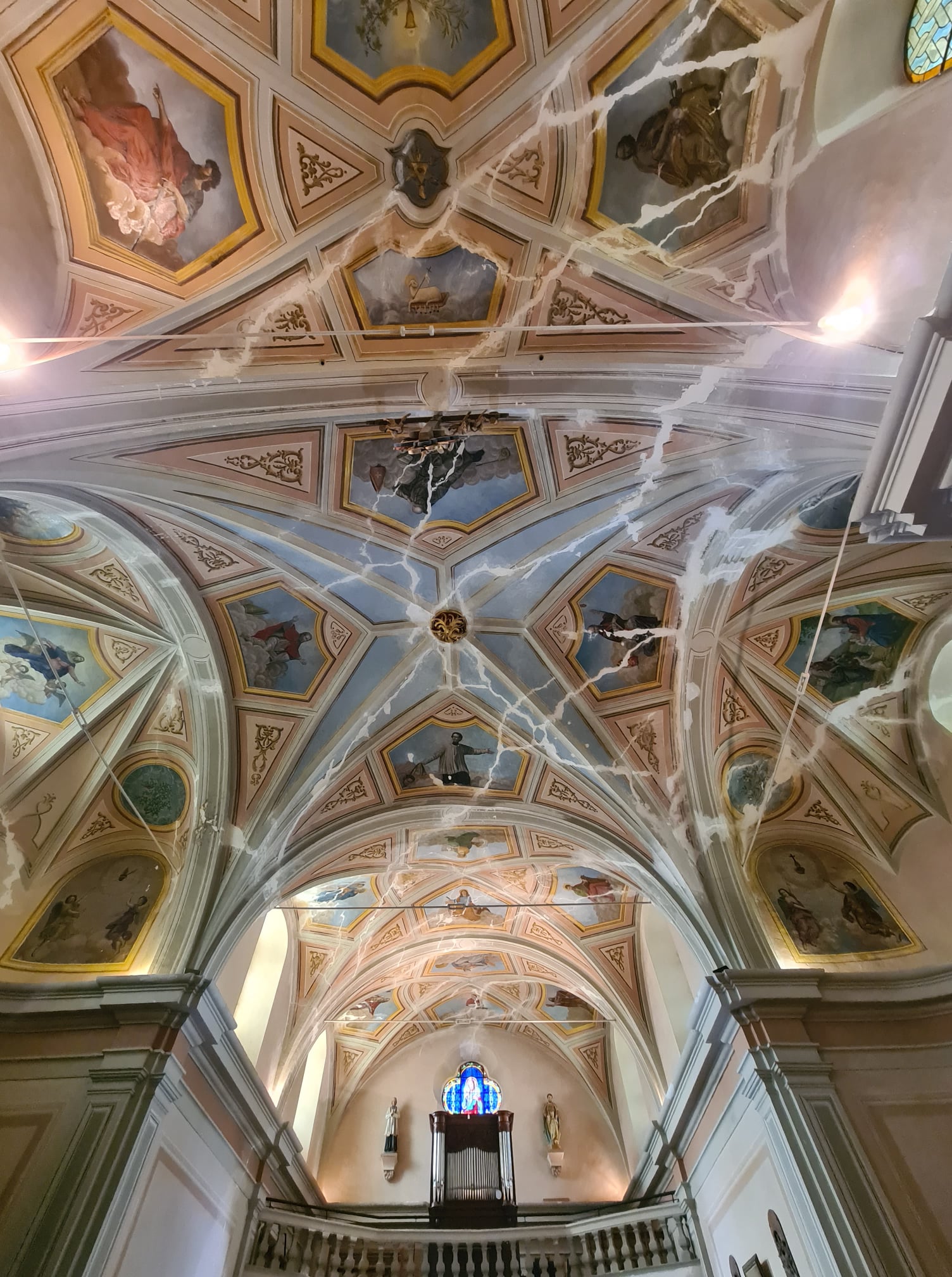 vitraux eglise.jpg