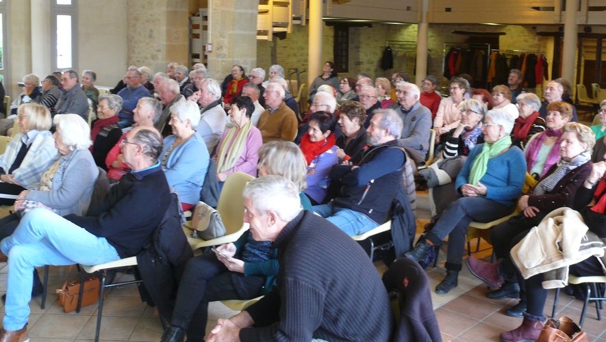 Les seniors présentent de belles animations hebdomadaires.jpg