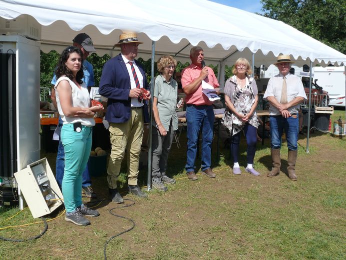 Concours d’attelage les jeunes meneurs de Monteils se distinguent2.jpg