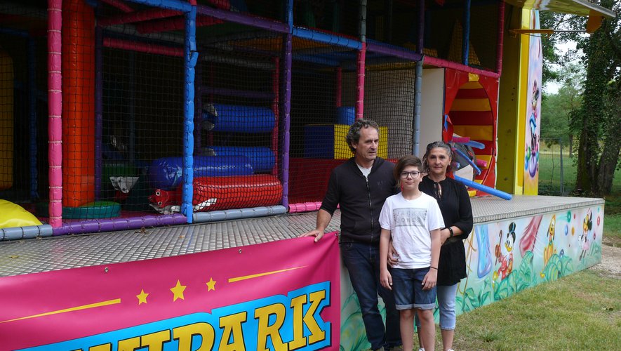 Des attractions ludiques s’installent au parc de la Lère.jpg