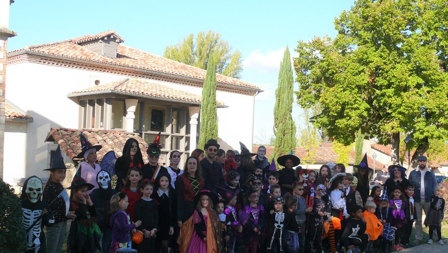 Les enfants ont célébré Halloween.jpg