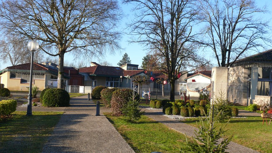 École pétition contre la suppression d’une classe.jpg