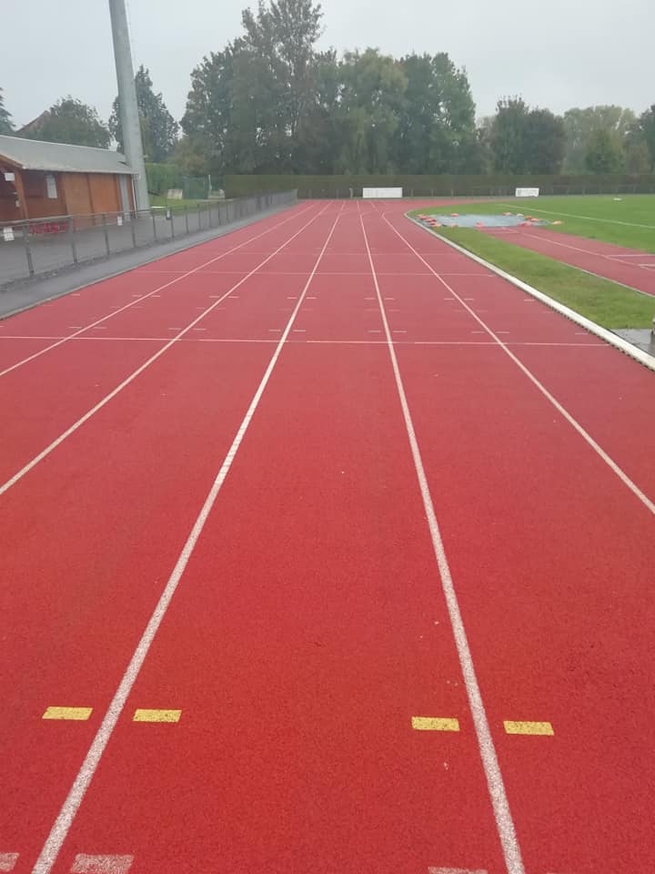 stade_jacques_descamps_breteuil_2.jpg