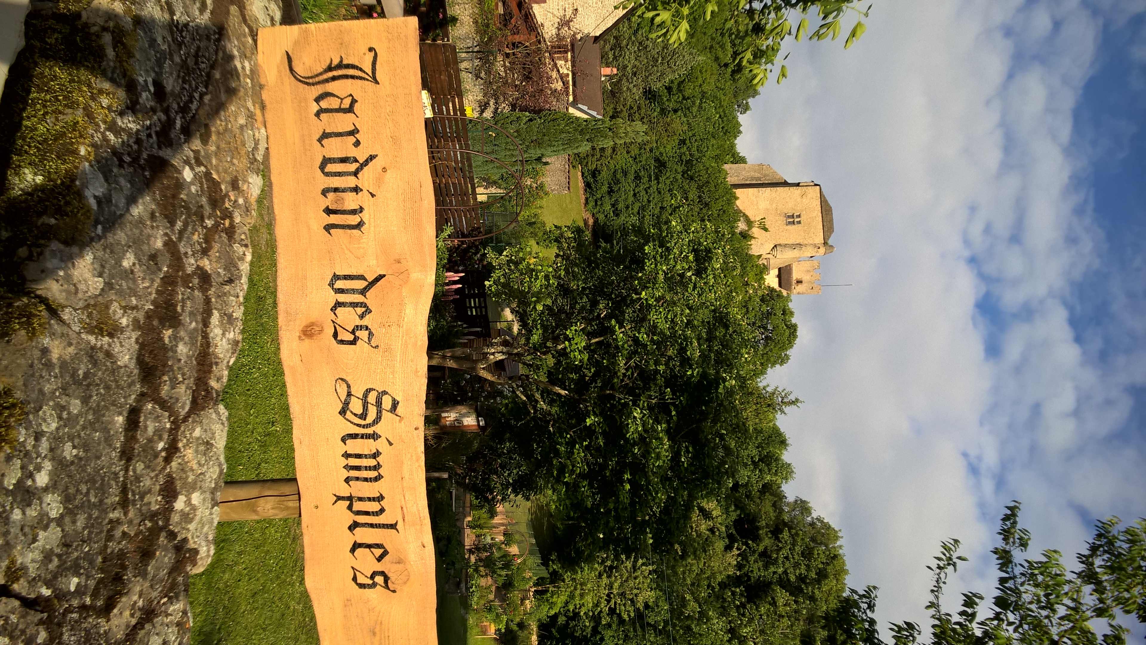 jardin des simples 2.jpg