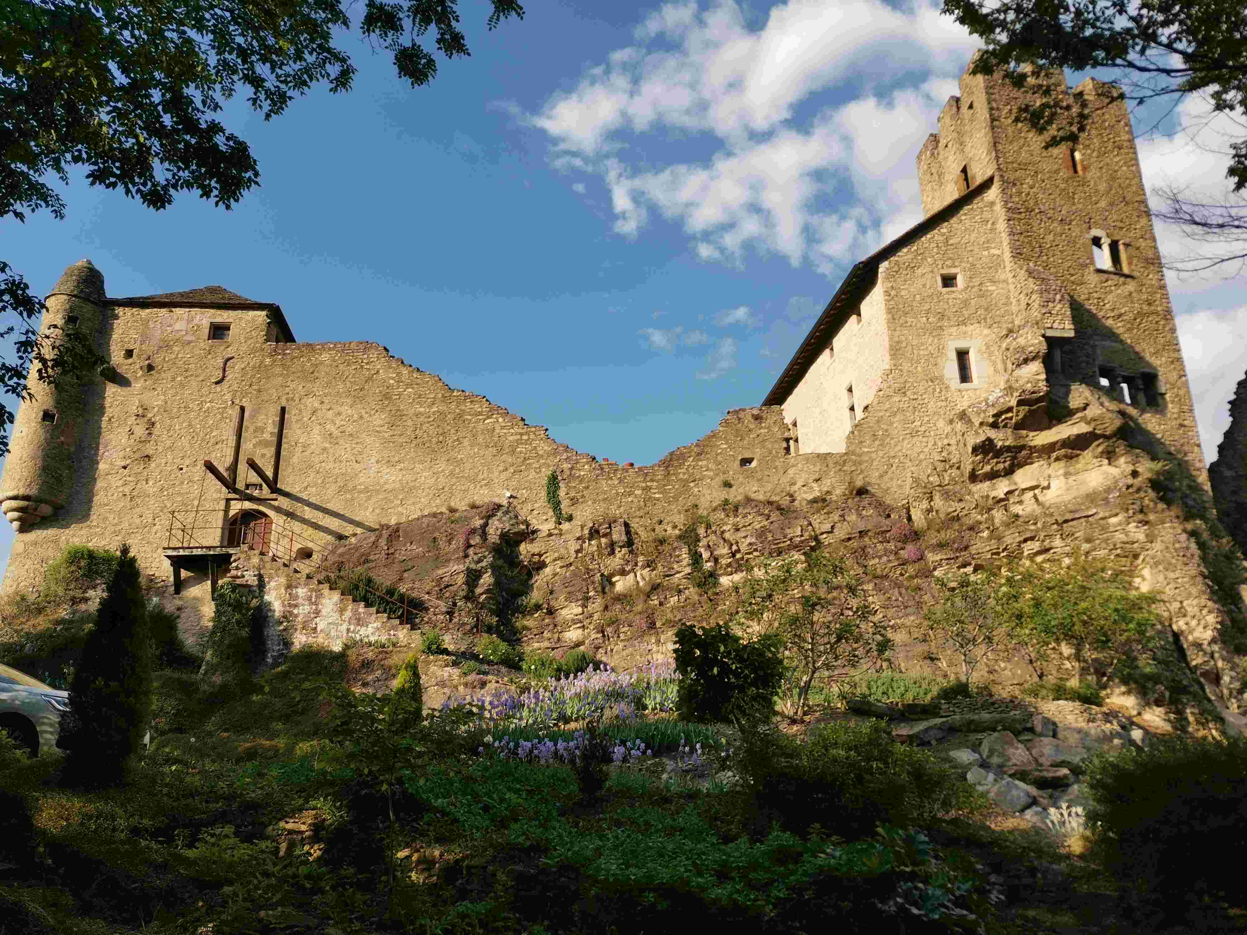 ancien chateau.jpg