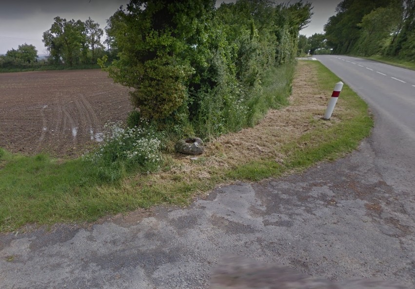 Abreuvoir-aux-chats.jpg