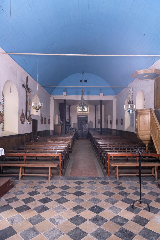 eglise fontaine interieur 3.jpg