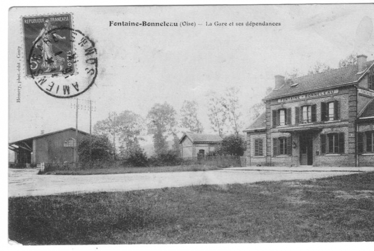 la gare et ses dependances.jpg