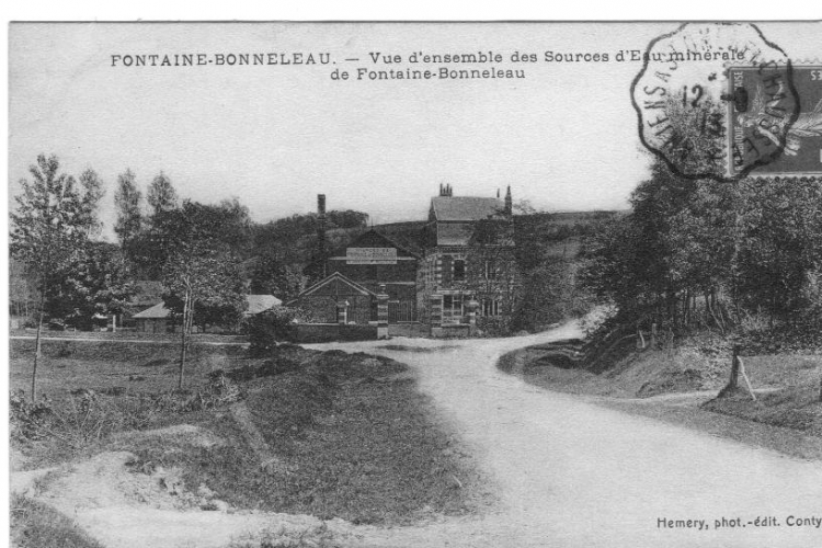 les eaux ferrugineuses vue ensemble.jpg