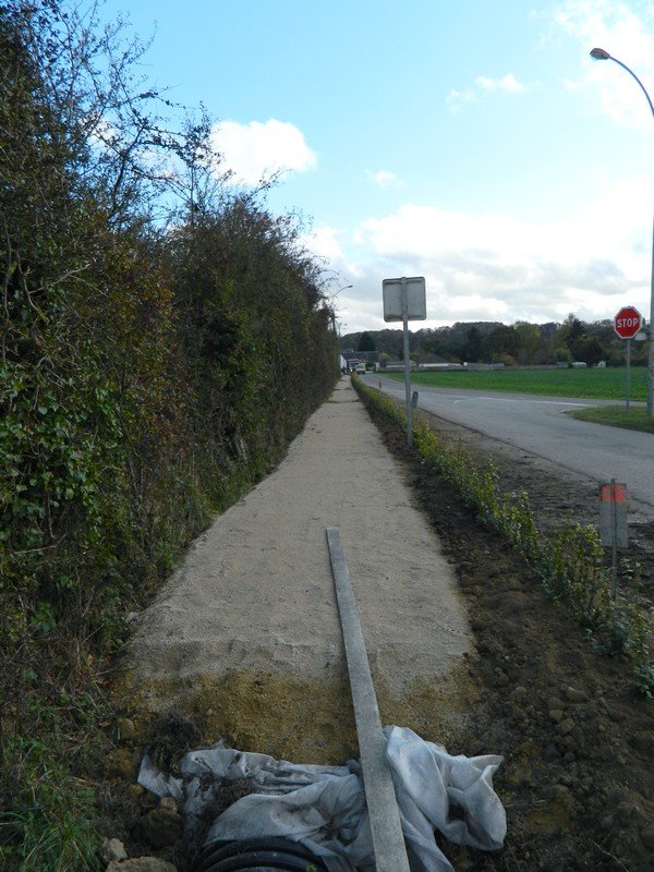 Chemin piétonnier-route du Plessis_04.JPG