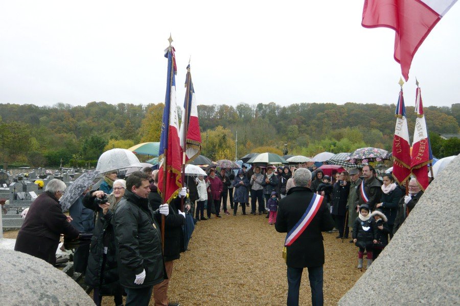 Cérémonie du 11 novembre-Le centenaire_2.JPG