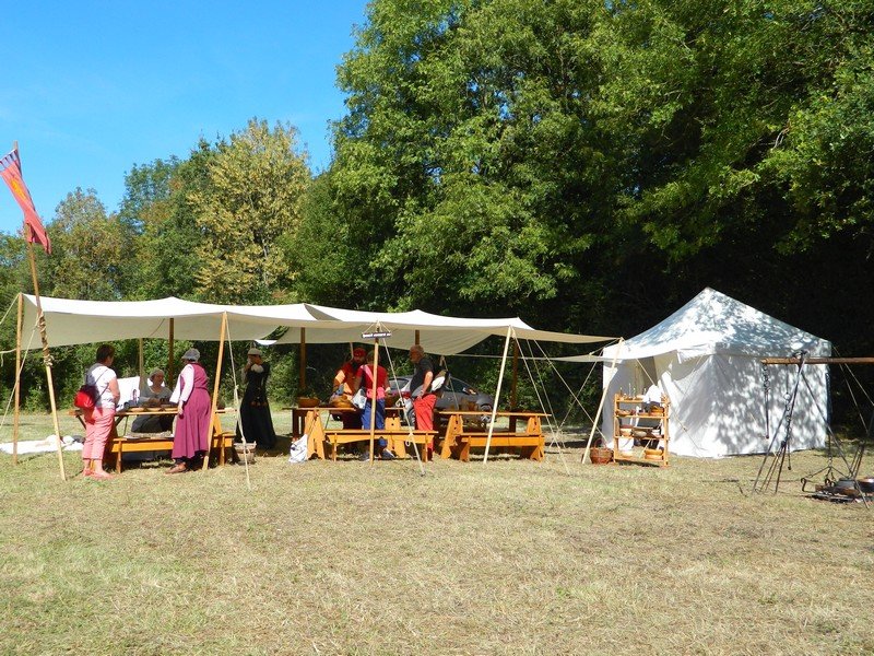 Camp médiéval-Les échapées à vélo_1.JPG
